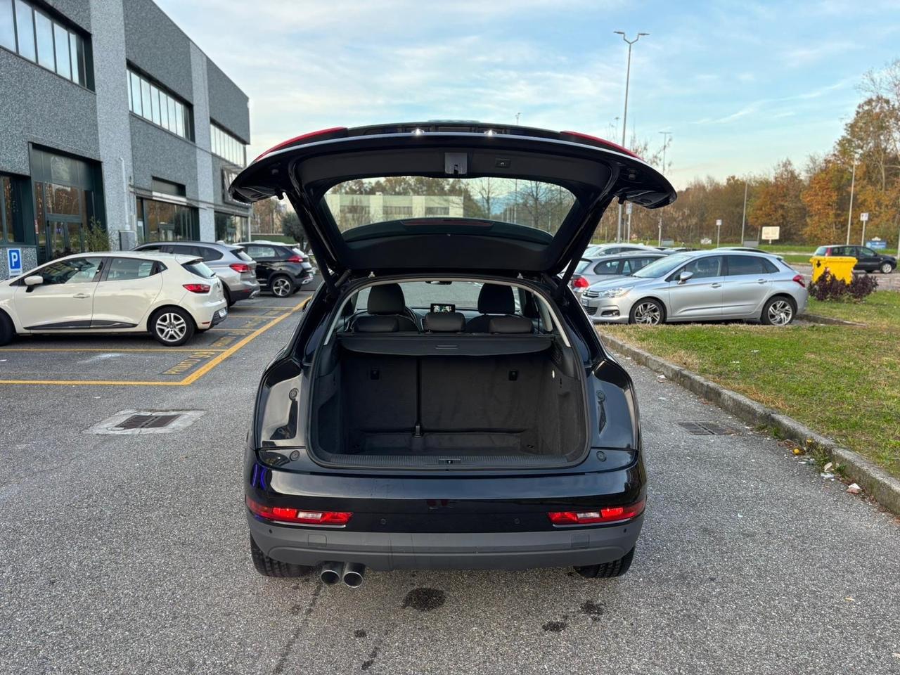 Audi Q3 2.0 TDI 120 CV S tronic Sport”TETTO APRIBILE”