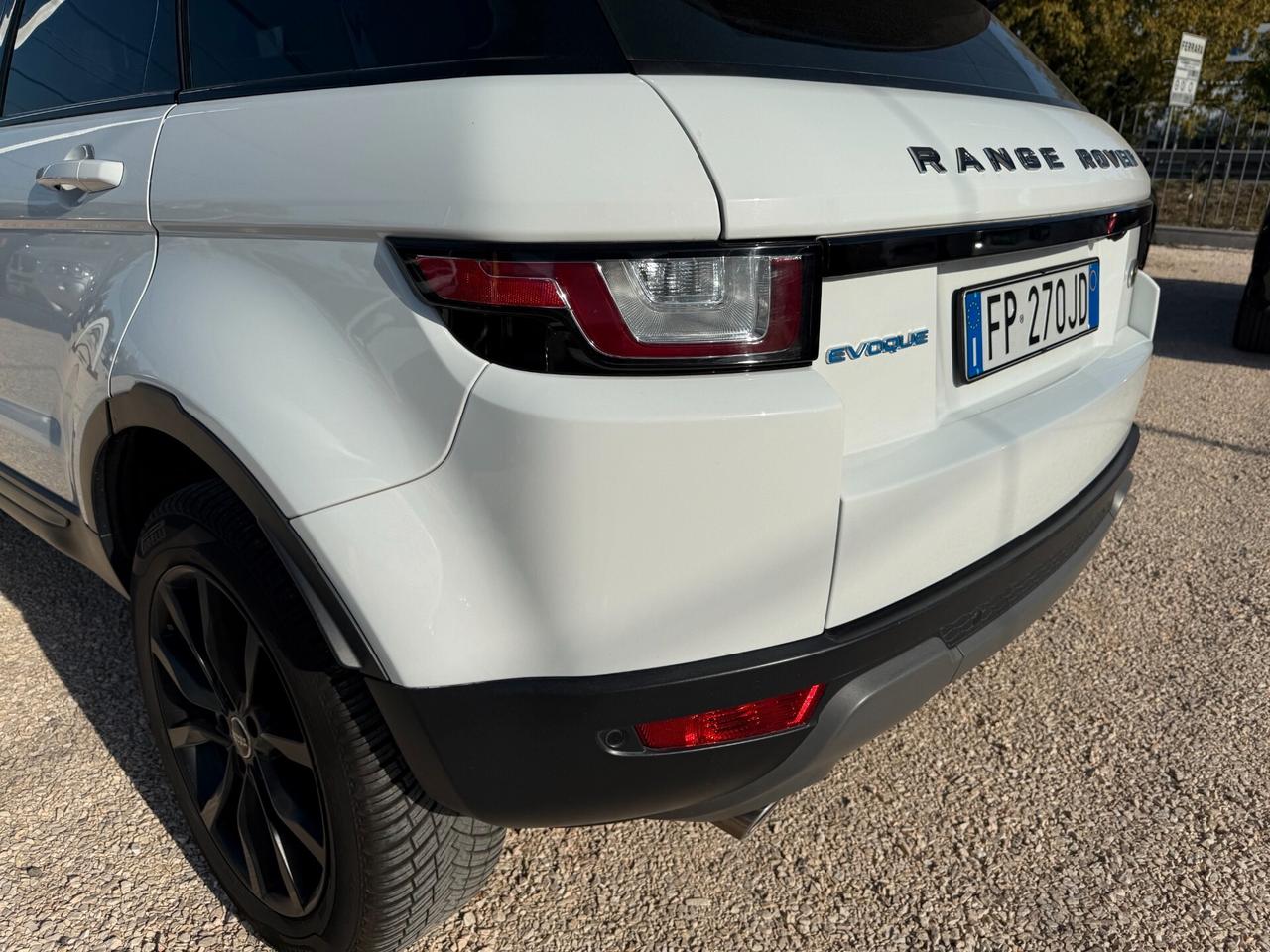 Land Rover Range Evoque 2.0 eD4 5p. SE Dynamic