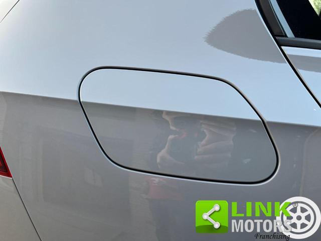 VOLKSWAGEN Golf GTI GTI 8 2.0 TSI 245 CV DSG