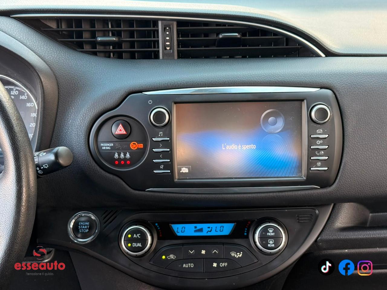 Toyota Yaris 1.5 5 porte Lounge