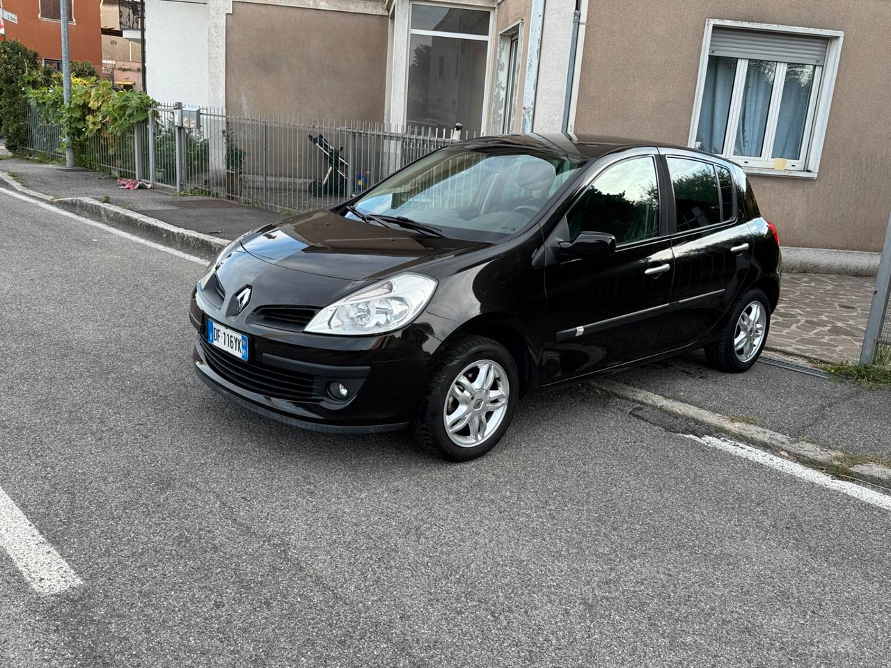 Renault Clio 1.2 16V 5 porte Luxe