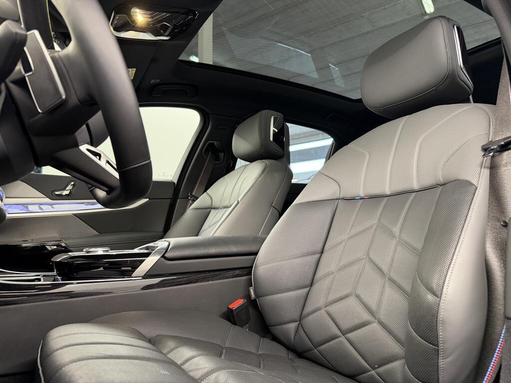 BMW Serie 7 740 d Mild Hybrid M Sport Pro xDrive Steptronic