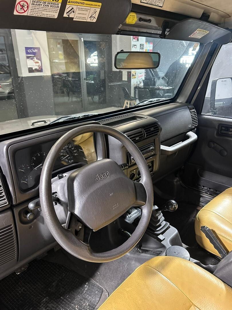 Jeep Wrangler con gancio traino omologato