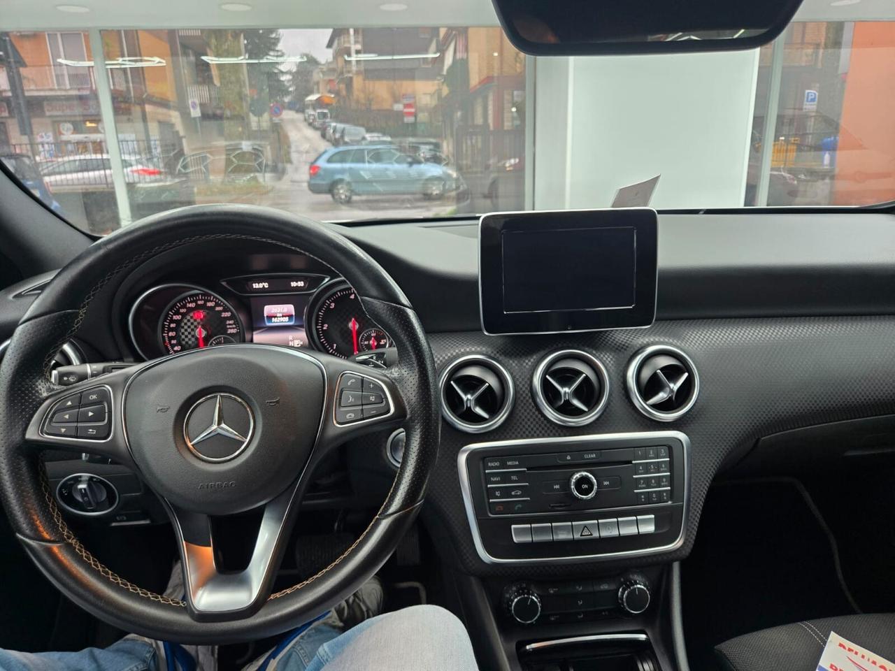 Mercedes-benz A 180 d Automatic Business