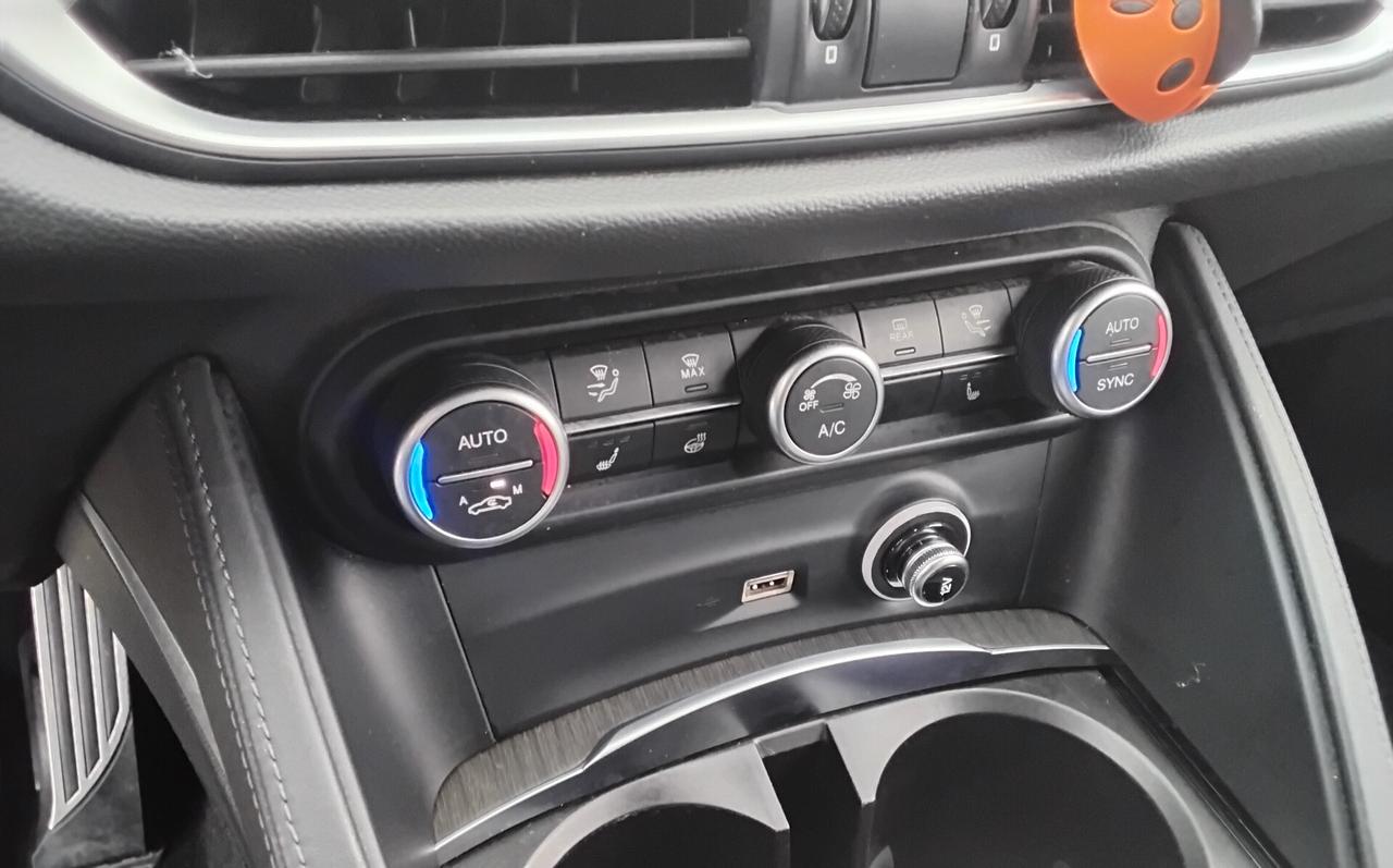 Alfa Romeo Stelvio 2.2 Turbodiesel 190 CV AT8 RWD Executive