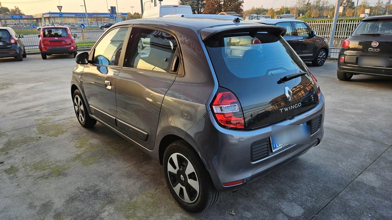 Renault Twingo SCe Lovely