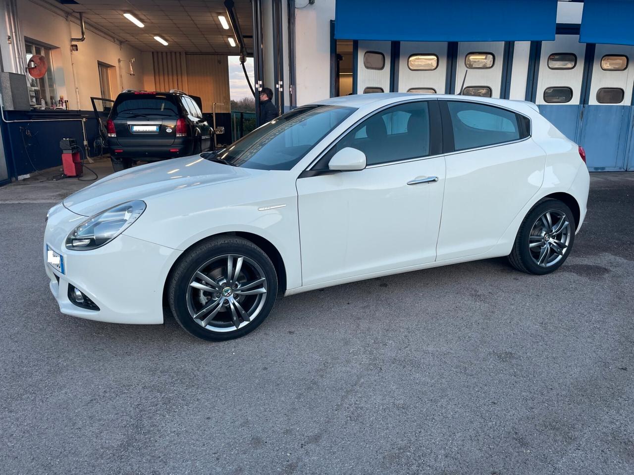 Alfa Romeo Giulietta 1.6 JTD 105 CV