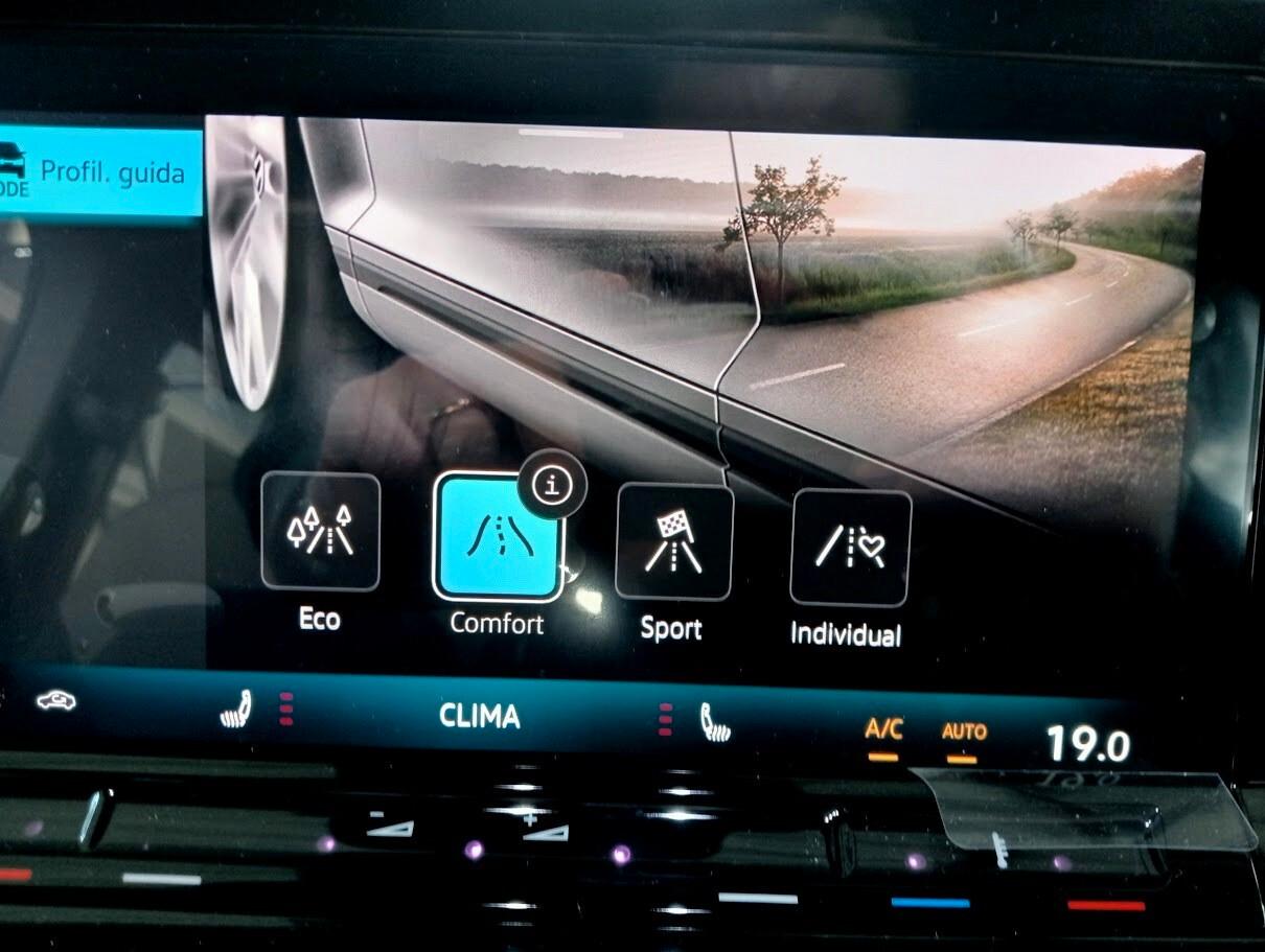 Volkswagen T7 California TOUR TDI DSG LED 360 *OK 104 E AUTOCARRO*