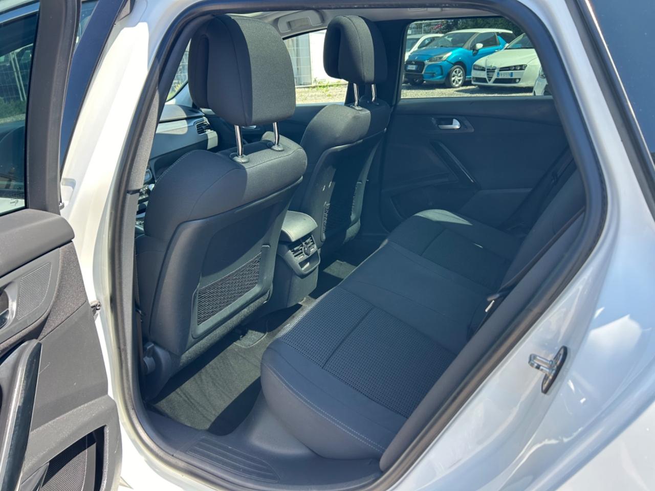 Peugeot 508 BlueHDi 180 EAT6 S&S SW Allure