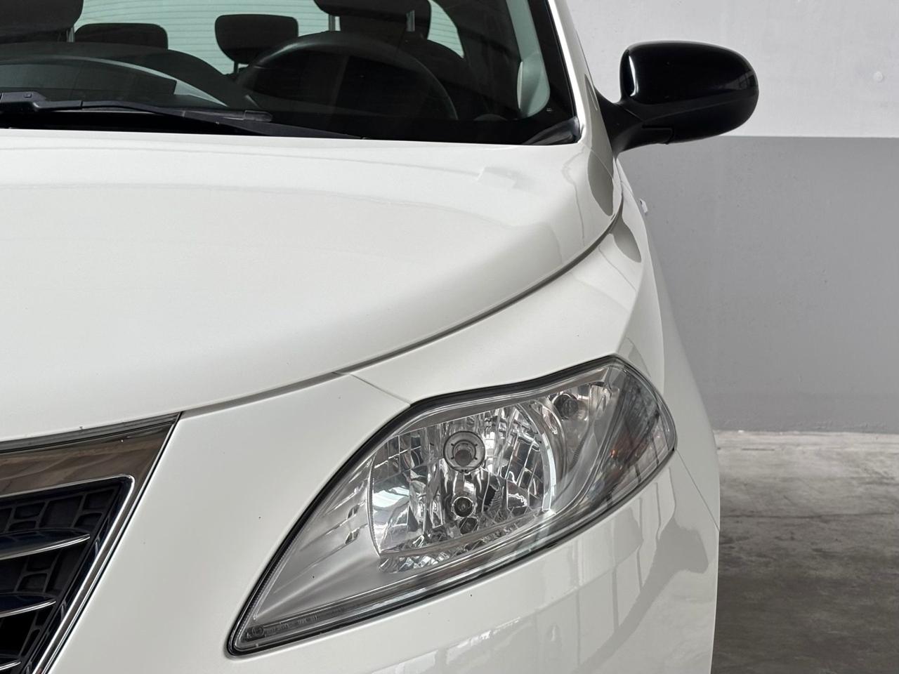 Lancia Ypsilon 1.2 69 CV Platinum