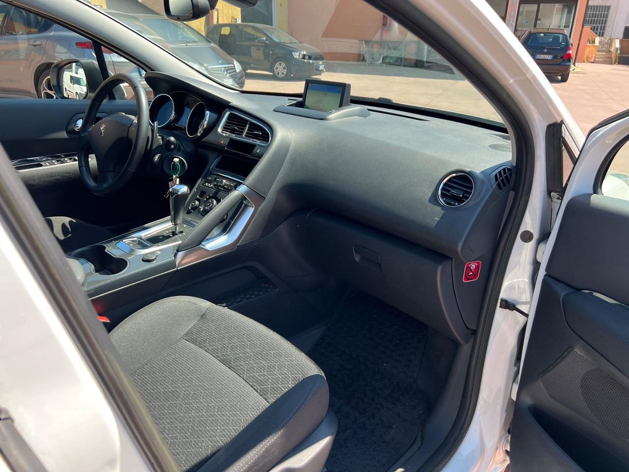 Peugeot 3008 1.6 HDi 115CV Allure