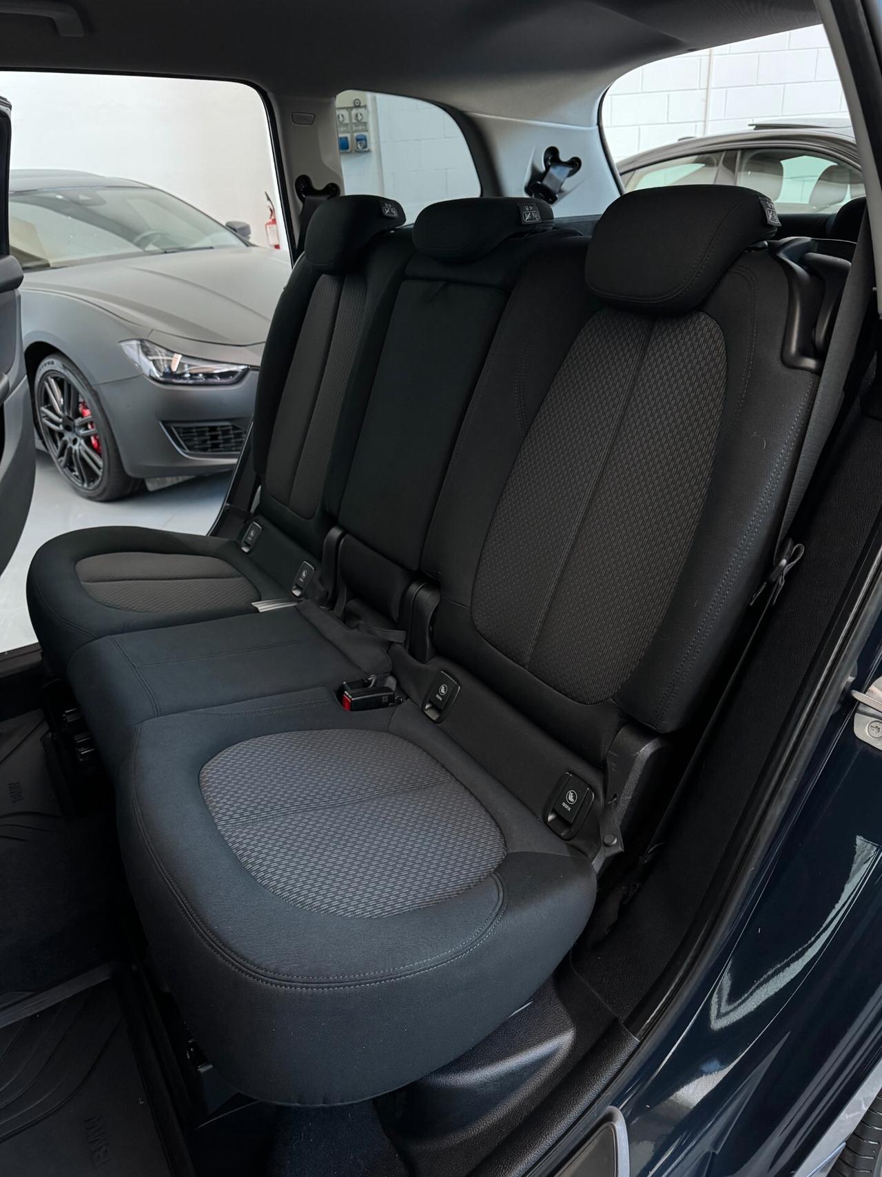 BMW 220 Gran Tourer Business 2.0cc 192cv 7 posti Navi Auto