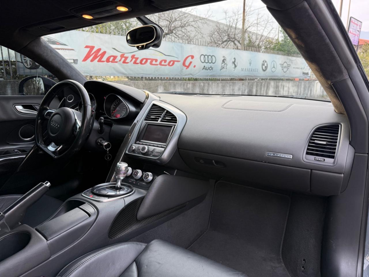 Audi R8 4.2 V8 FSI quattro R tronic