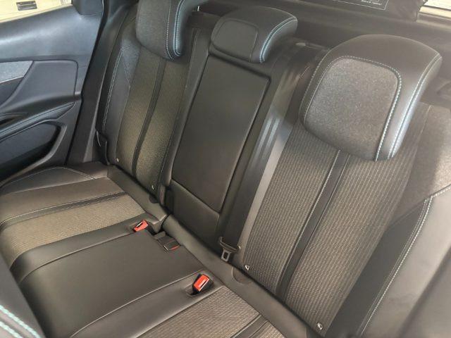 PEUGEOT 3008 1.5 BlueHDi Allure Pack