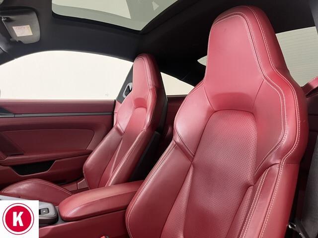 Porsche 911 Carrera 4S **Leasing 990 € al mese**