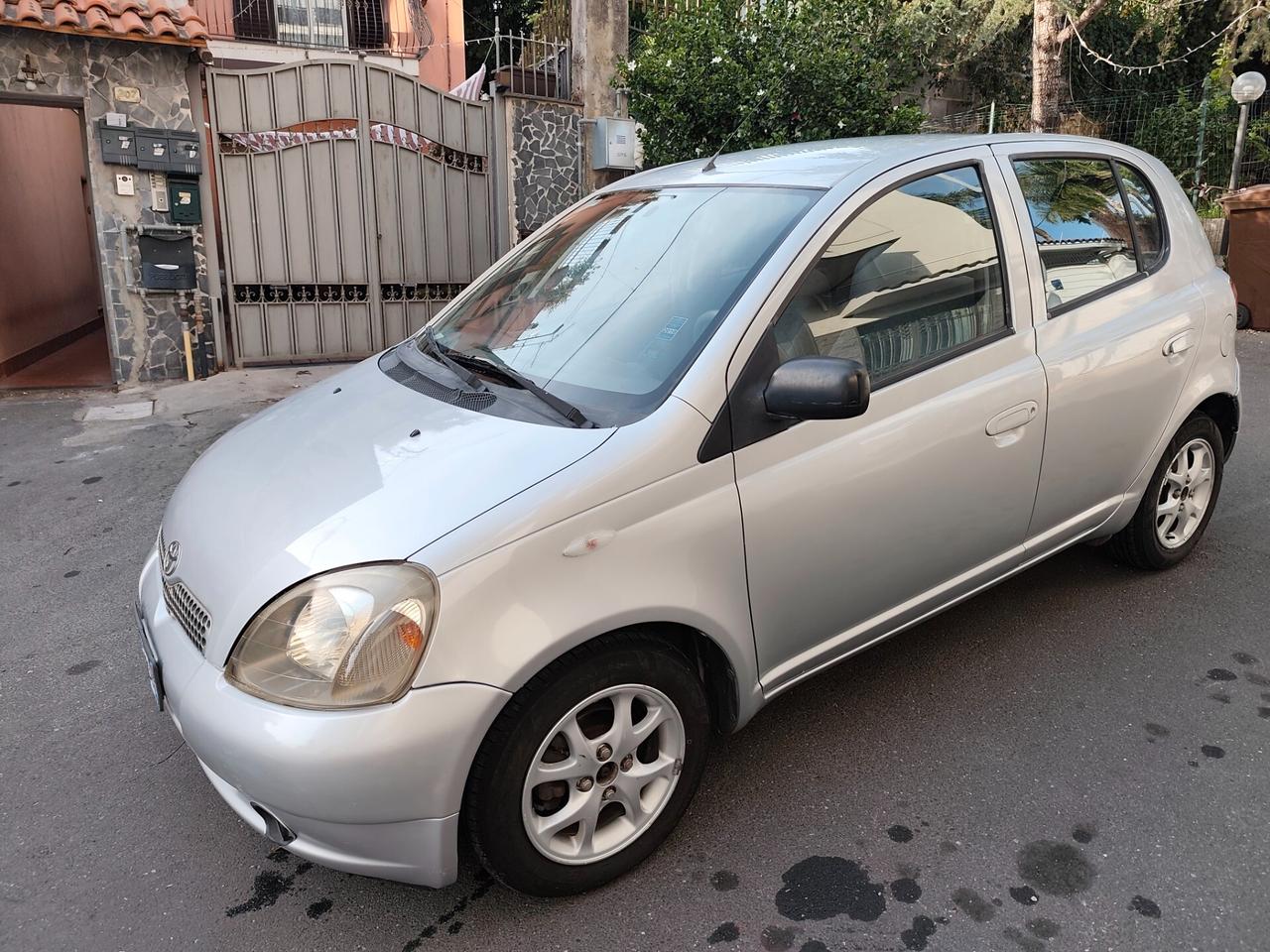 Toyota Yaris SOLO 73.000 km