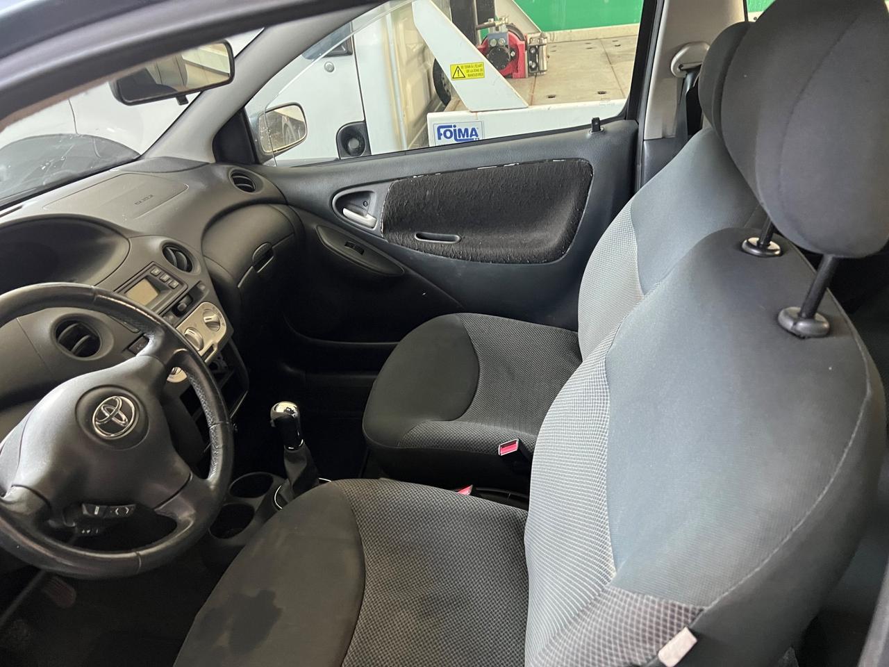 Toyota Yaris 1.0i 16V cat 3 porte Sol