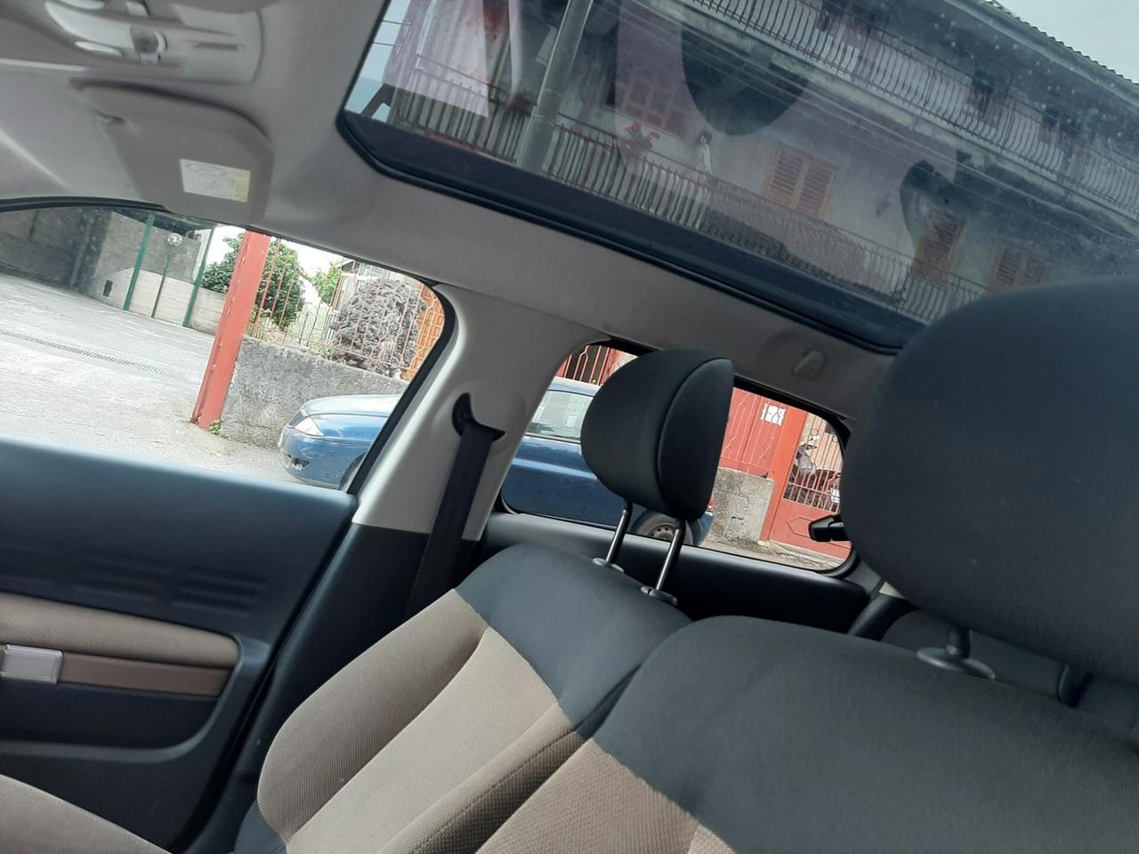 Citroen C4 Cactus BlueHDi 100 Shine