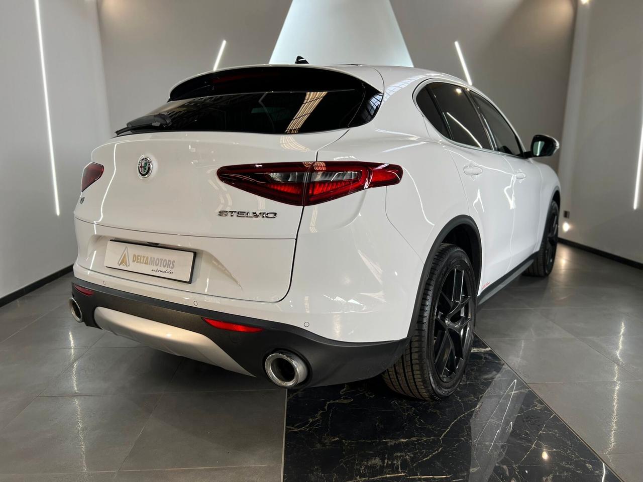 Alfa Romeo Stelvio 2.2 VELOCE Q4