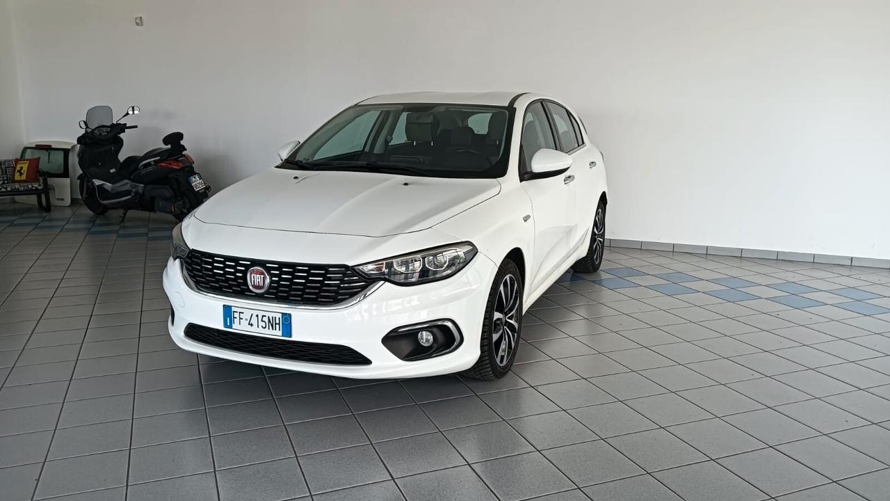 Fiat Tipo 1.6 Mjt S&S 5 porte Easy