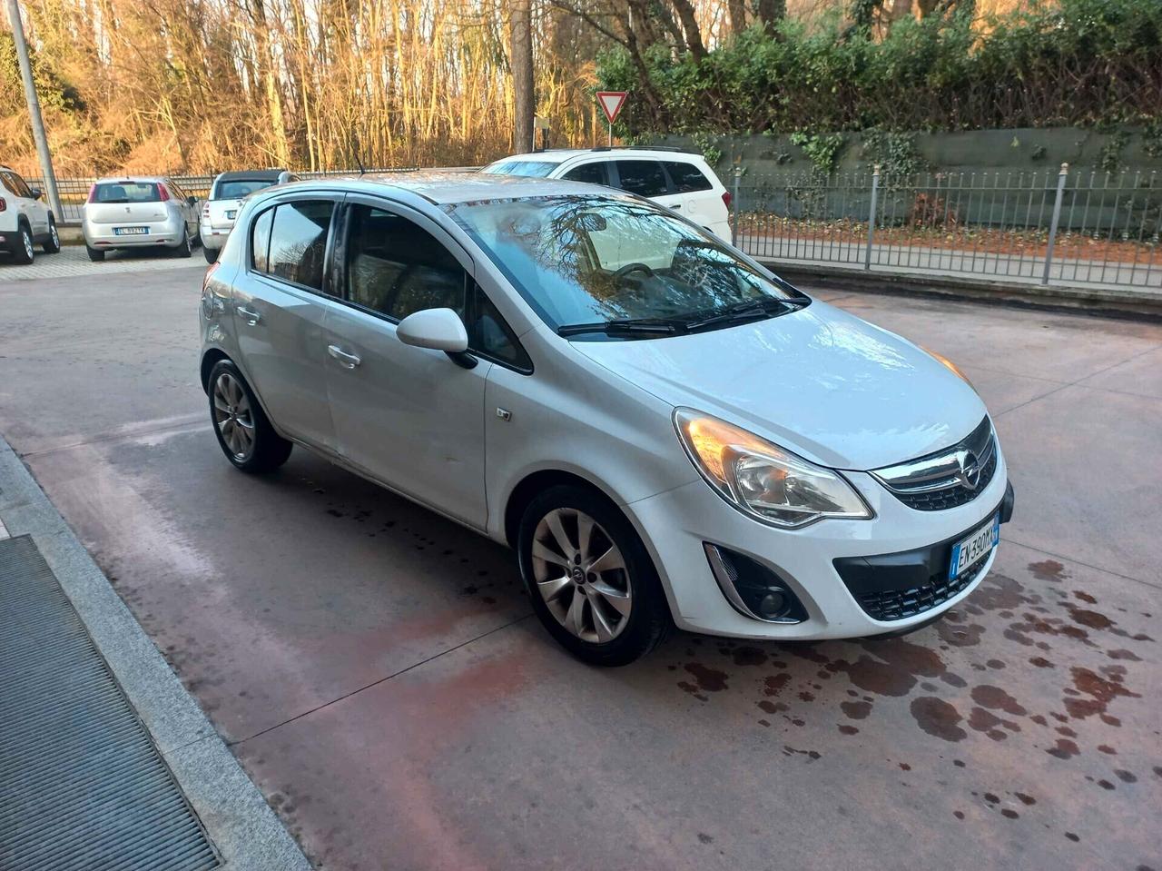 Opel Corsa 1.2 85CV 5 porte GPL-TECH Elective