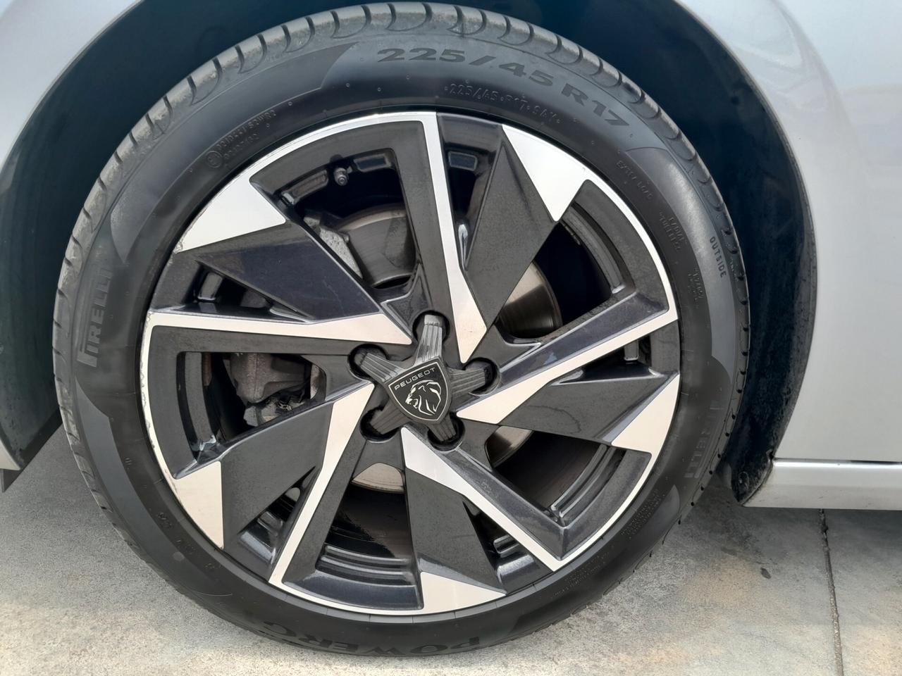 PEUGEOT 308 SW 1.5 BLUEHDI 130 CV Allure Pack