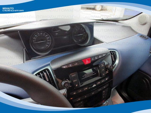 LANCIA Ypsilon Hybrid 1.0 FireFly 70cv 5 Porte Gold EU6 KM Ø