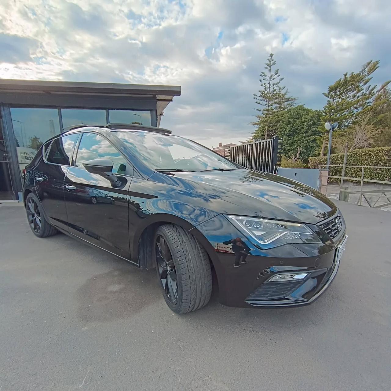 Seat Leon 2.0 TDI FR BLACK EDITION SOLI 39.000KM