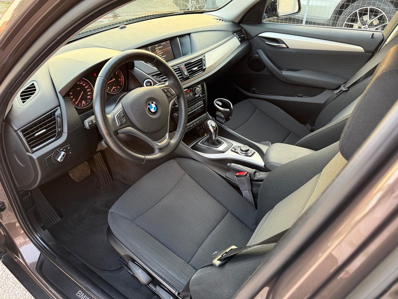Bmw X1 xDrive18d X Line Navi+bixenon+Top
