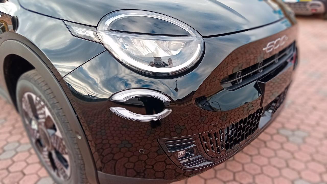 Fiat 600 1.2 Hybrid 145 CV DCT MHEV La Prima * SENZA VINCOLO DI FINANZIAMENTO*