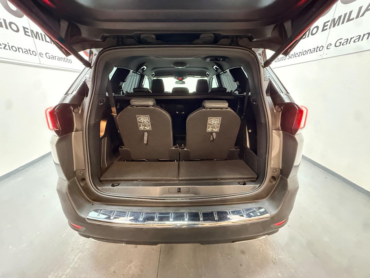 Peugeot 5008 1.5 BHDi 130CV EAT8 GT Line 09/2018 NEOPATENTATI EURO 6B