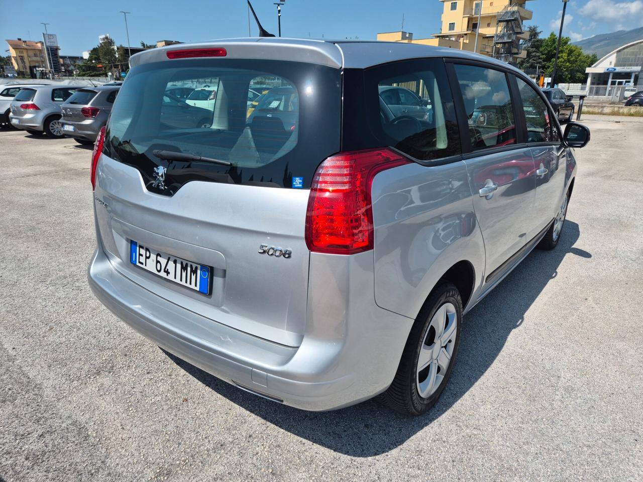 Peugeot 5008 1.6 HDi 115CV Active