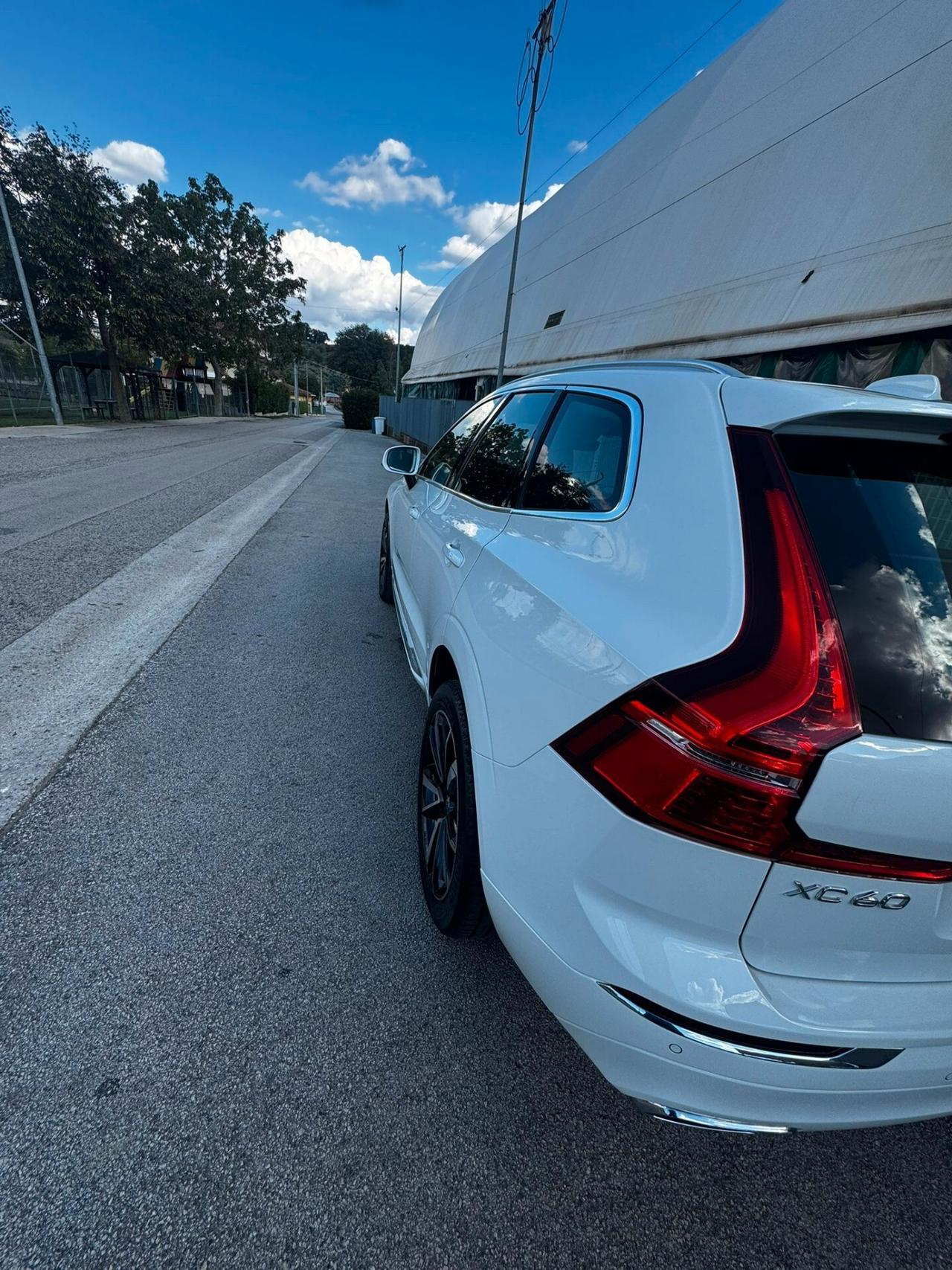 Volvo XC 60 XC60 T6 Recharge Plug-in Hybrid AWD Inscription