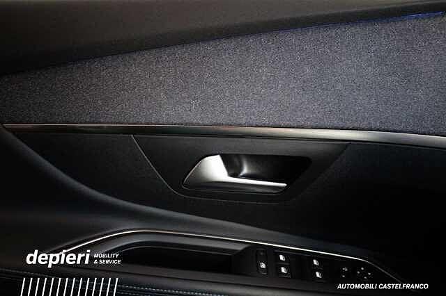 Peugeot 5008 BlueHDi 130 S&S EAT8 Crossway autom OK NEOP