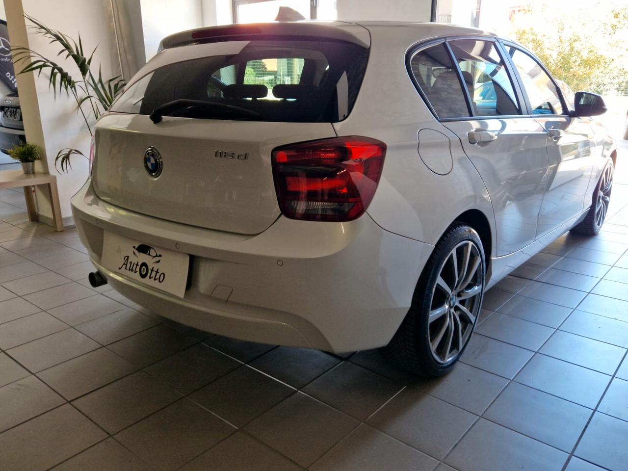 Bmw 118 118d 5p. Urban