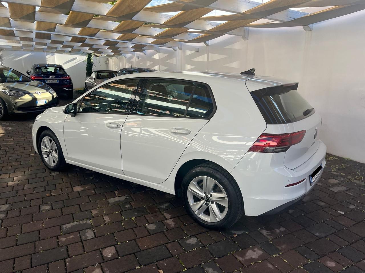 Volkswagen Golf 1.0 eTSI EVO DSG Life