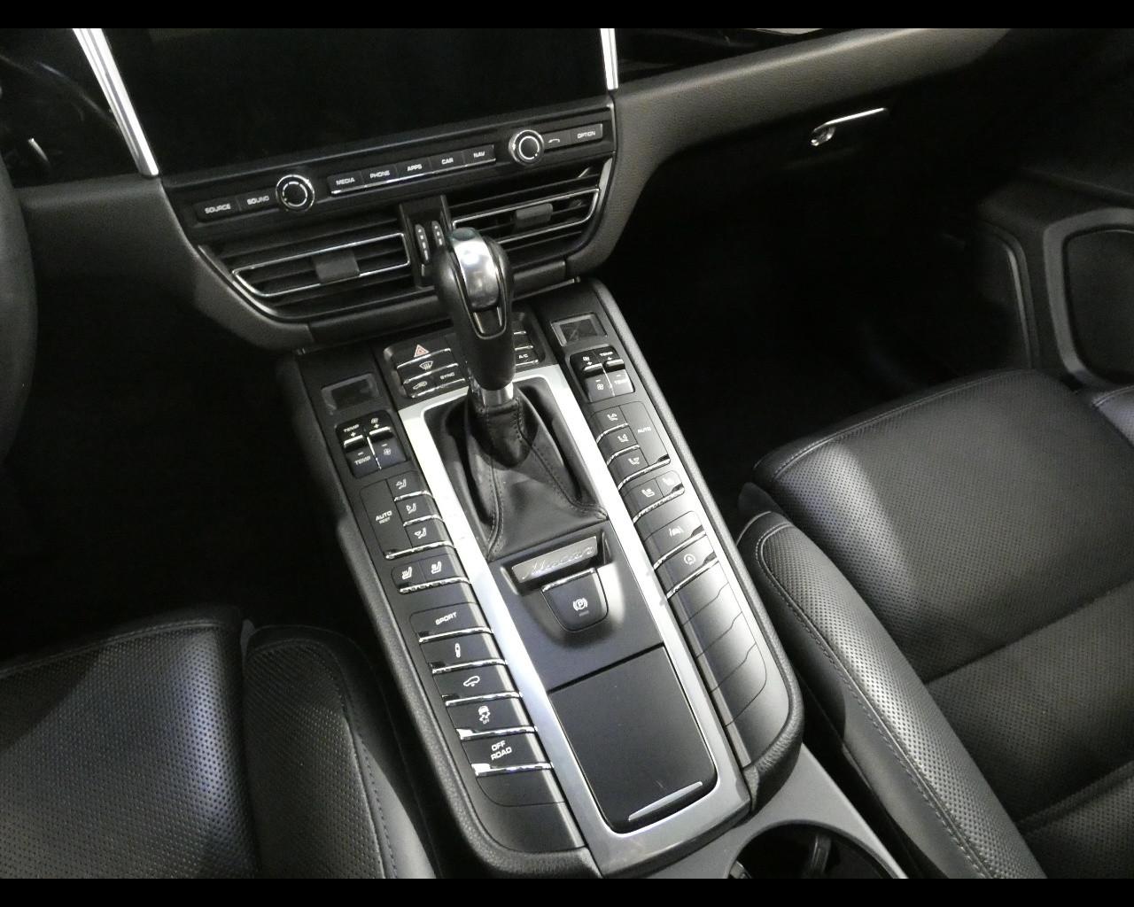 PORSCHE Macan - 2.0