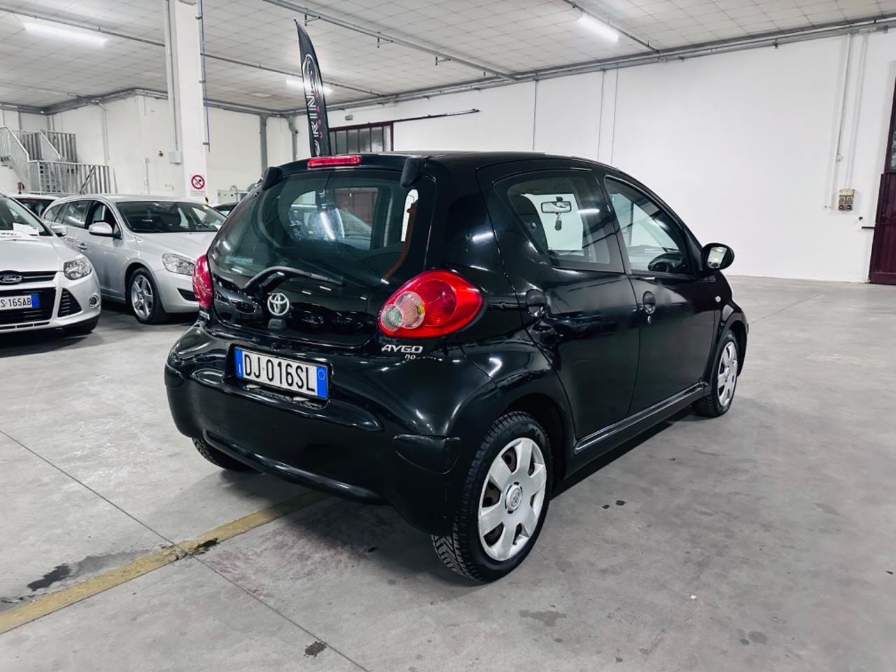 Toyota Aygo 1.0 12V VVT-i 5 porte