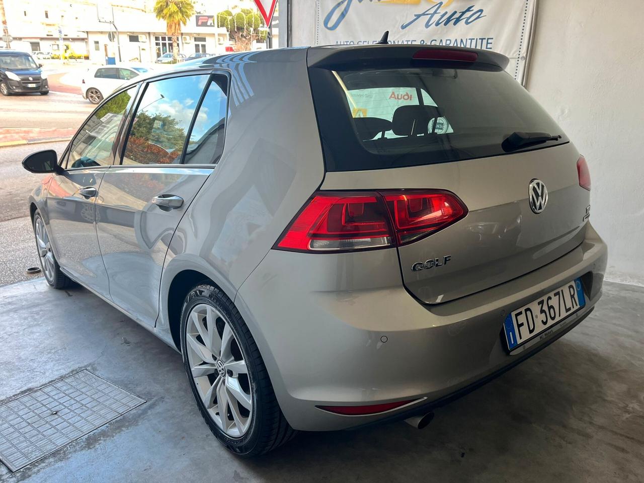 Volkswagen Golf 1.6 TDI 110 CV DSG 5p. Highline