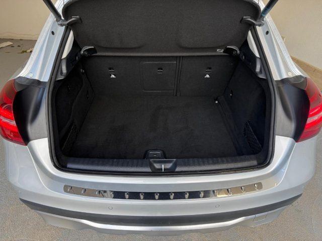 MERCEDES-BENZ GLA 200 d Automatic 4Matic Sport