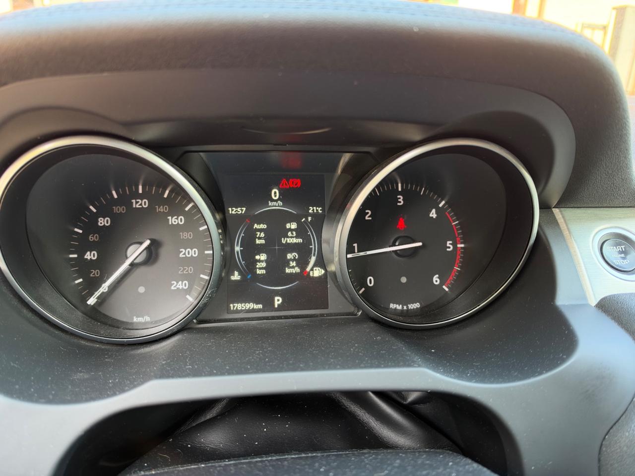 Land Rover Range Evoque 2.0 TD4 180 CV 5p. Pure