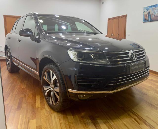 VOLKSWAGEN Touareg 3.0 TDI 204 CV tiptronic BlueMotion Sport R-LINE