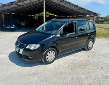 Volkswagen Touran 7 posti 2.0 metano Ecofuel Neopatentati
