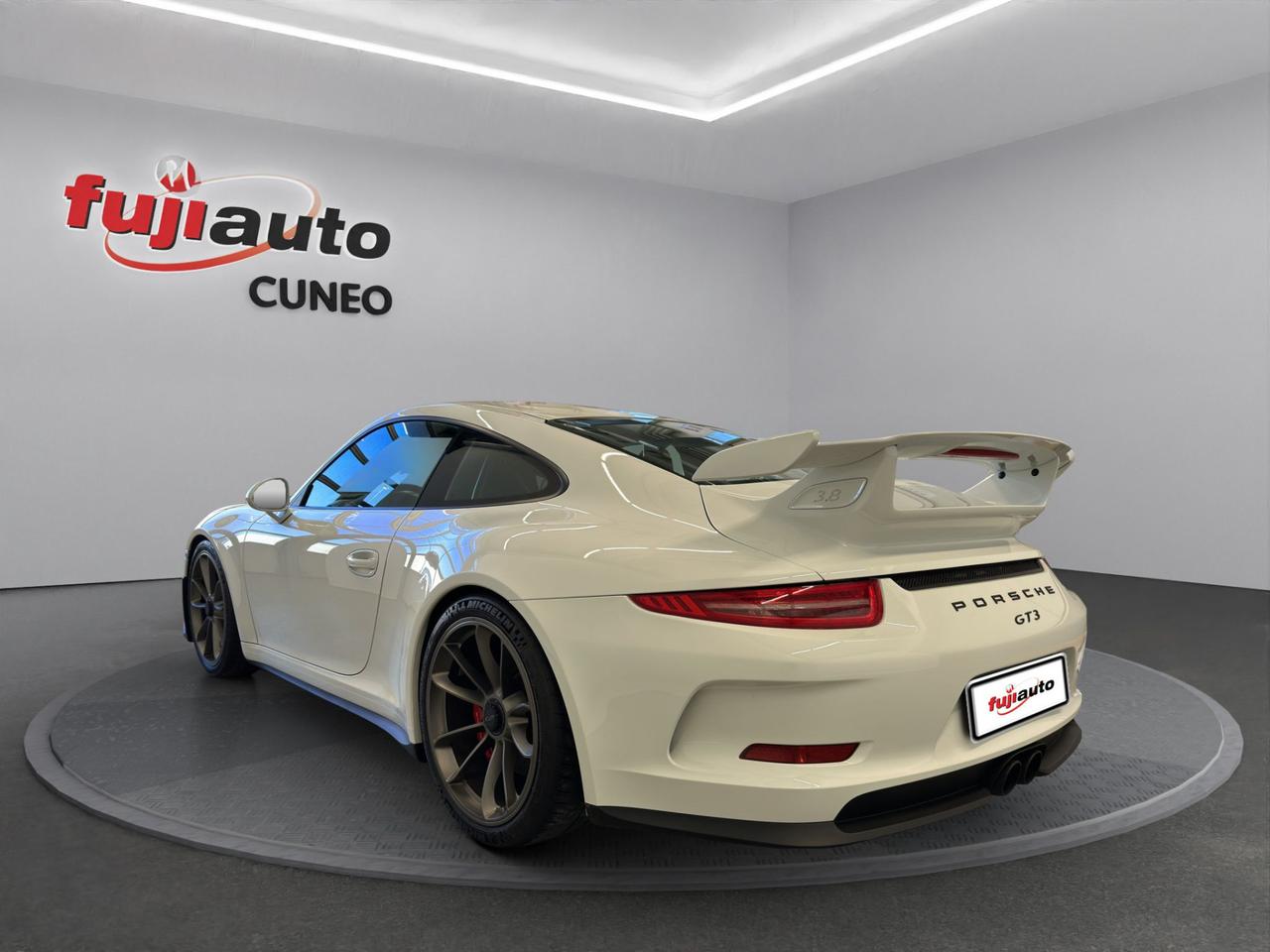 Porsche 911 Coupe 3.8 GT3