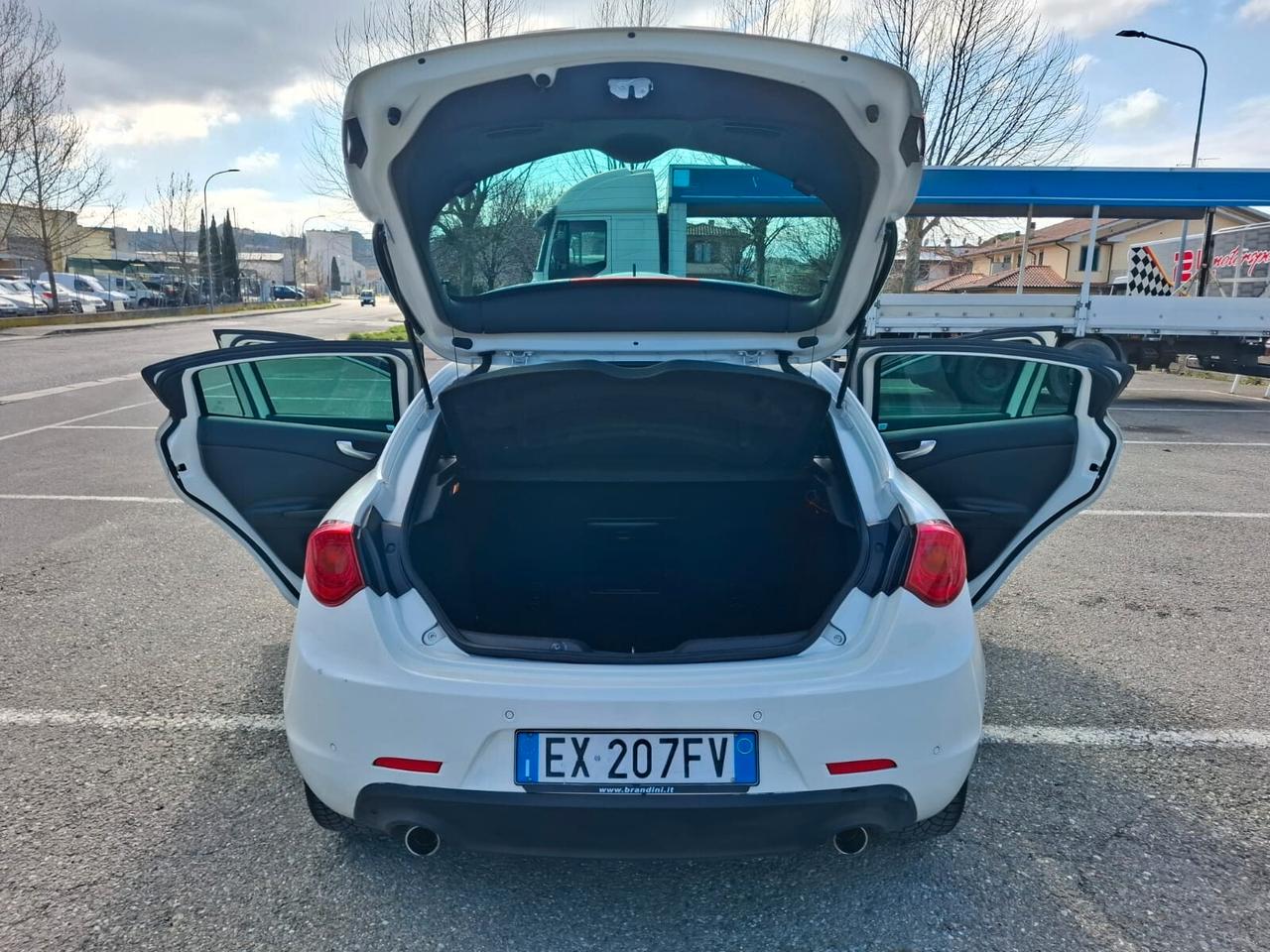 Alfa Romeo Giulietta 2.0 JTDm AUTOMATICA