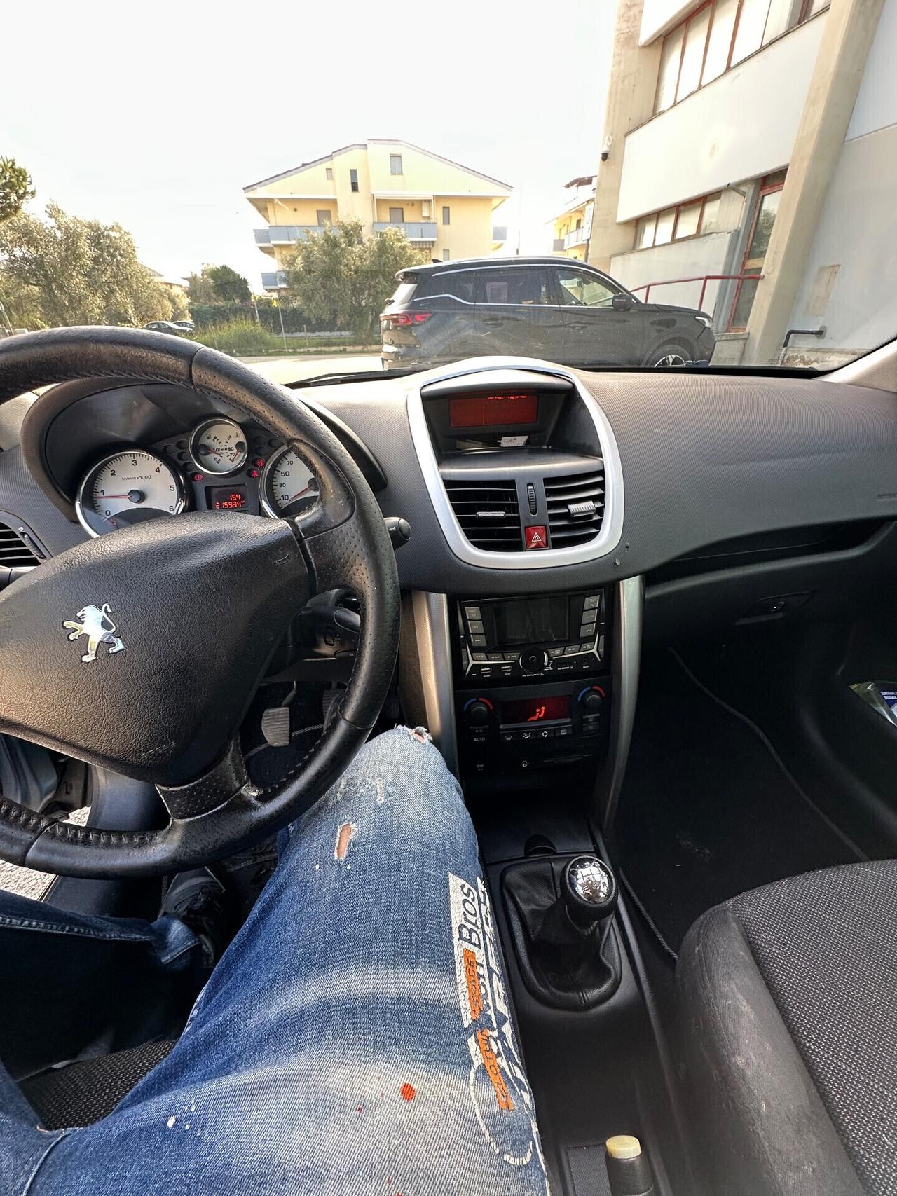 Peugeot 207 1.6 HDi 110CV neop. 2007..