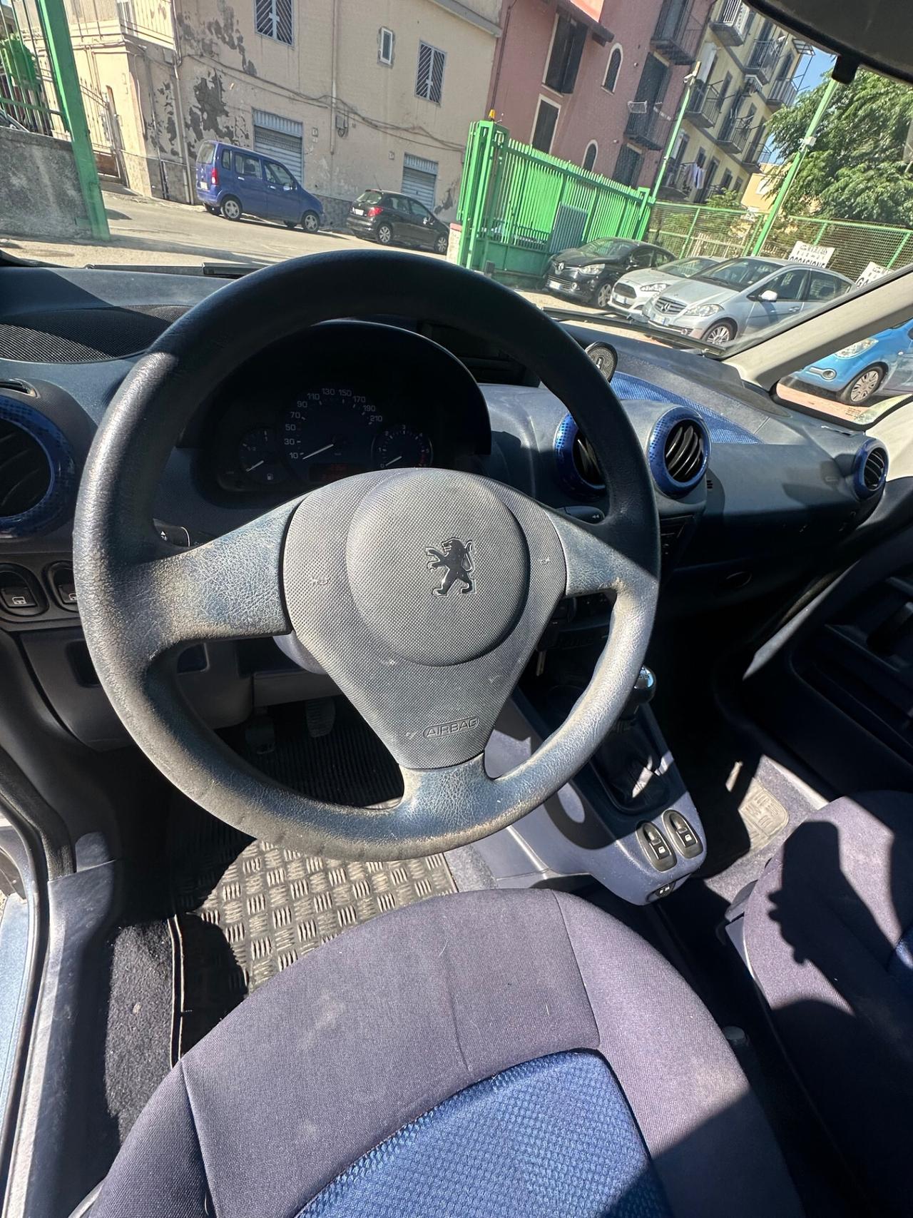 Peugeot 1007 1.4 HDi Sporty
