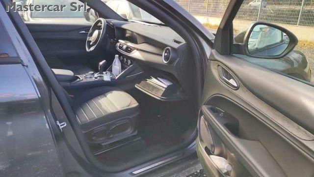 ALFA ROMEO Stelvio Stelvio my23 2.2 td Super Q4 210cv auto - GP949FN