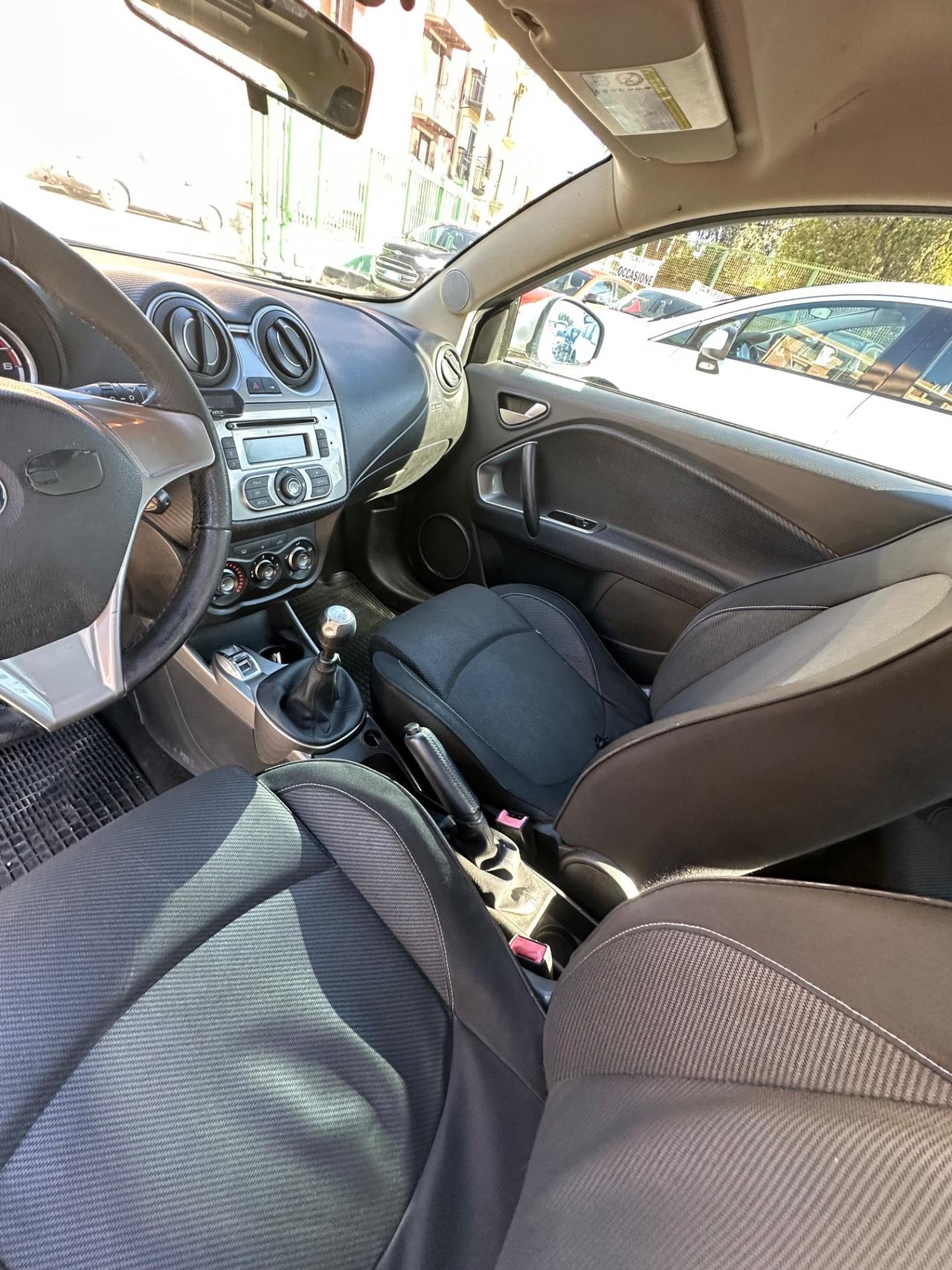 Alfa Romeo MiTo 1.6 JTDm 16V Distinctive Sport Pack