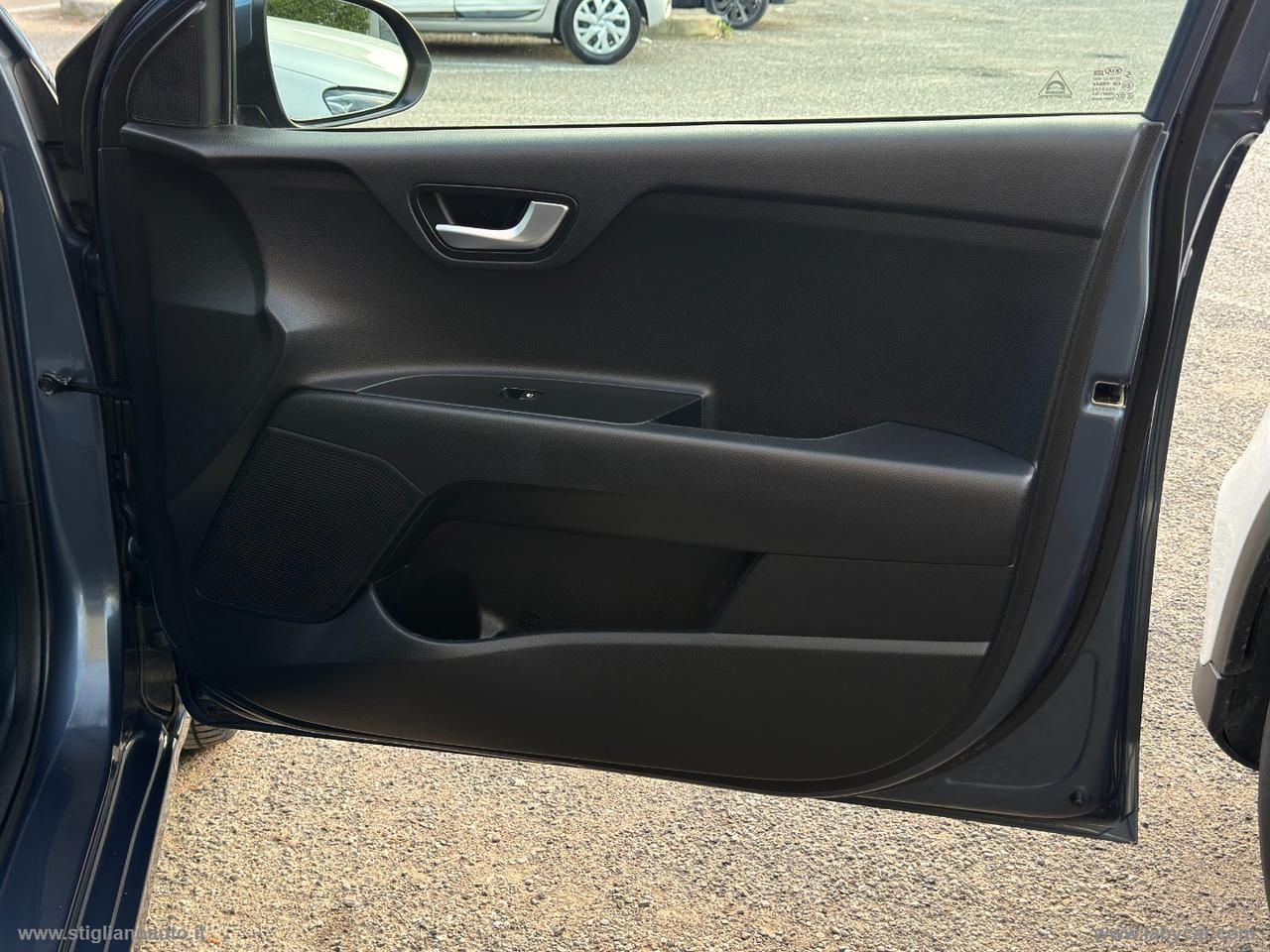 KIA Rio 1.4 CRDi 90 CV 5p. Cool